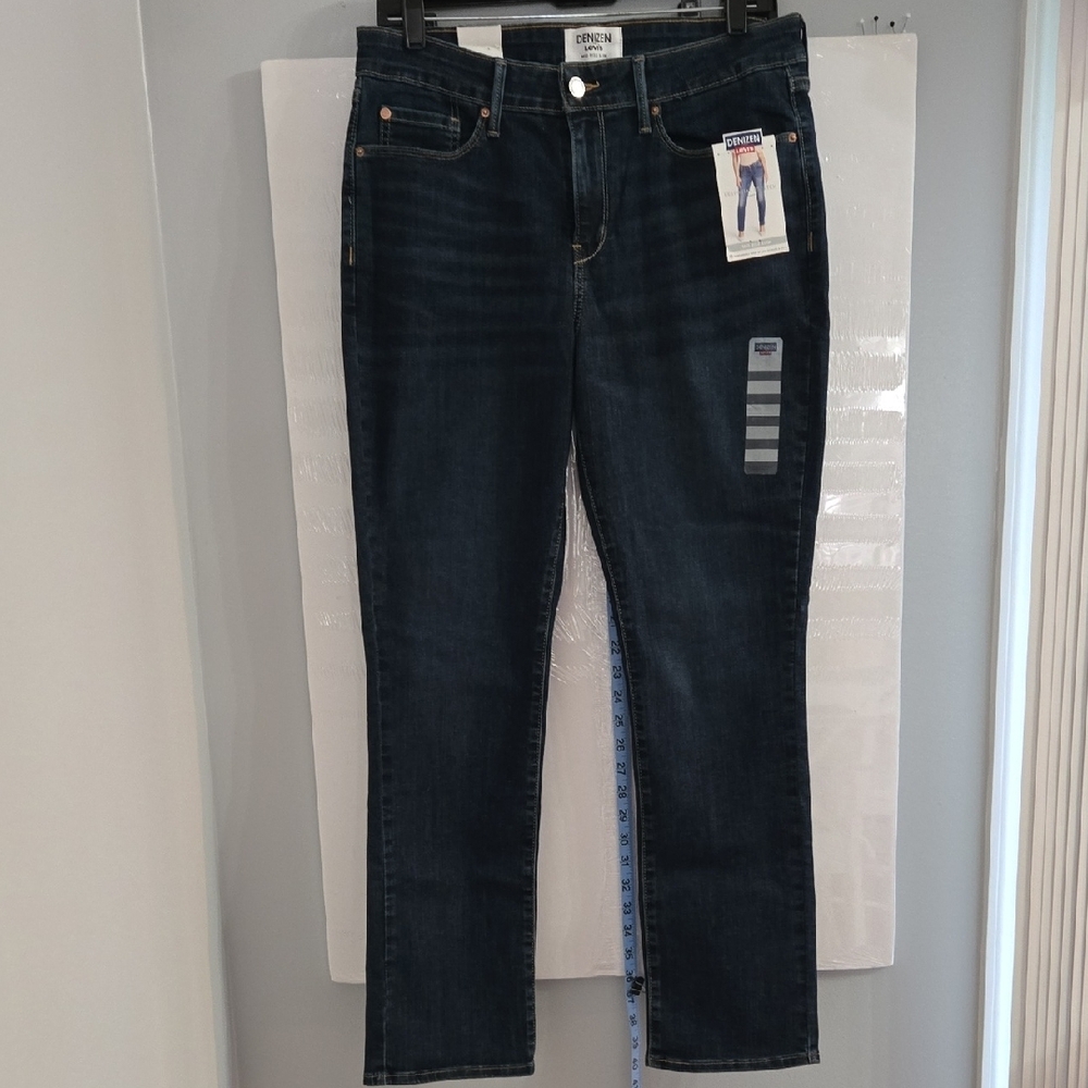 NWT Denizen from Levi's Blue Mid Rise Slim Jeans SIZE 14M WAIST 32 LENGTH 30